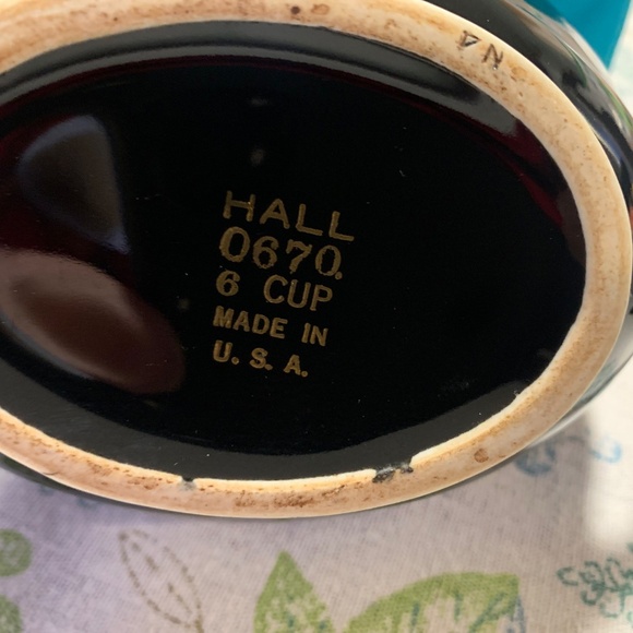 Vintage Hall Aladdin 6 Cup Teapot - Picture 4 of 4